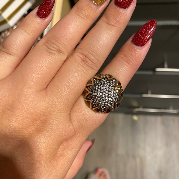 Stella and Dot ring - Picture 2 of 3